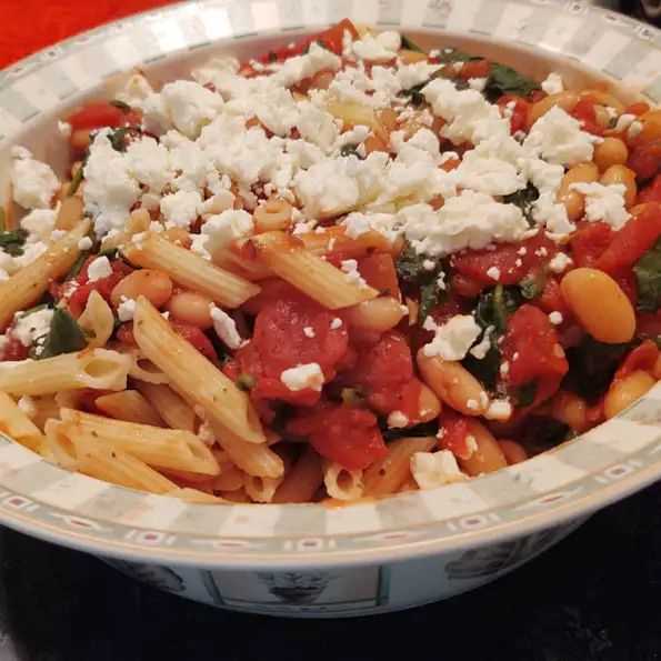  Pasta with Tomatoes and White Beans